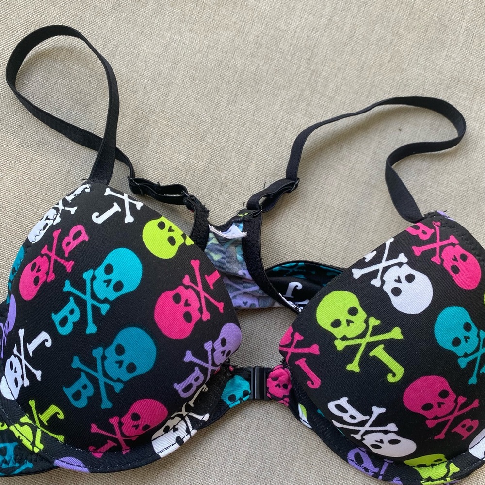 Joe boxer 34 A black bra! Only worn once